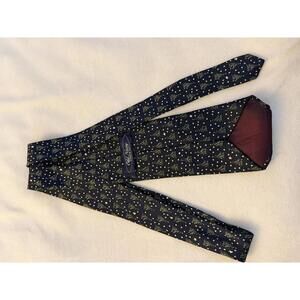 Old Navy Christmas trees Tie